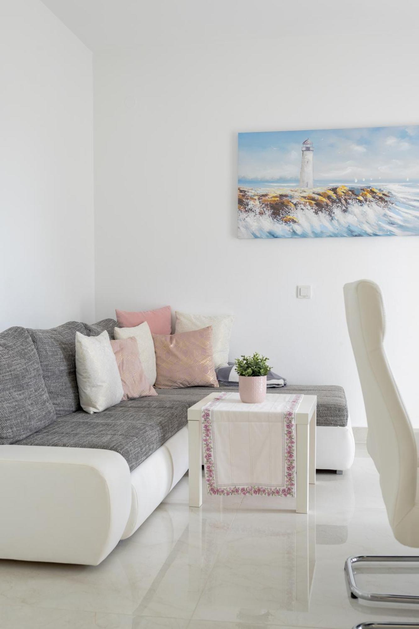 Apartments Mare Banjol Esterno foto