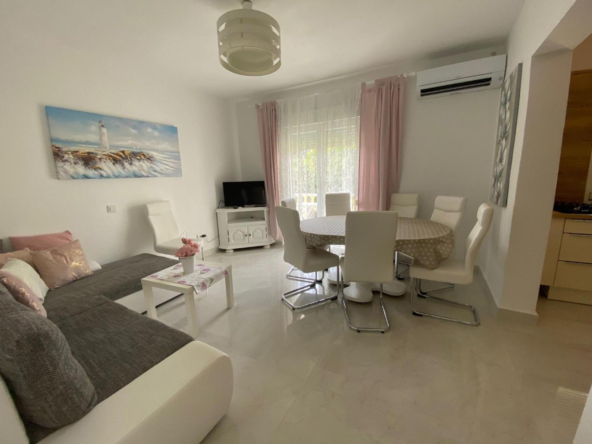 Apartments Mare Banjol Esterno foto